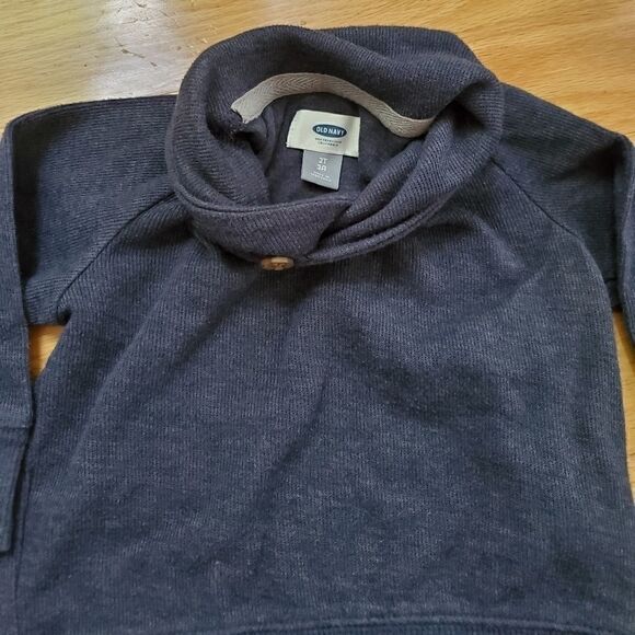 Old Navy Sweater and Zip Hoodie Set 2T - Picture 5 of 6